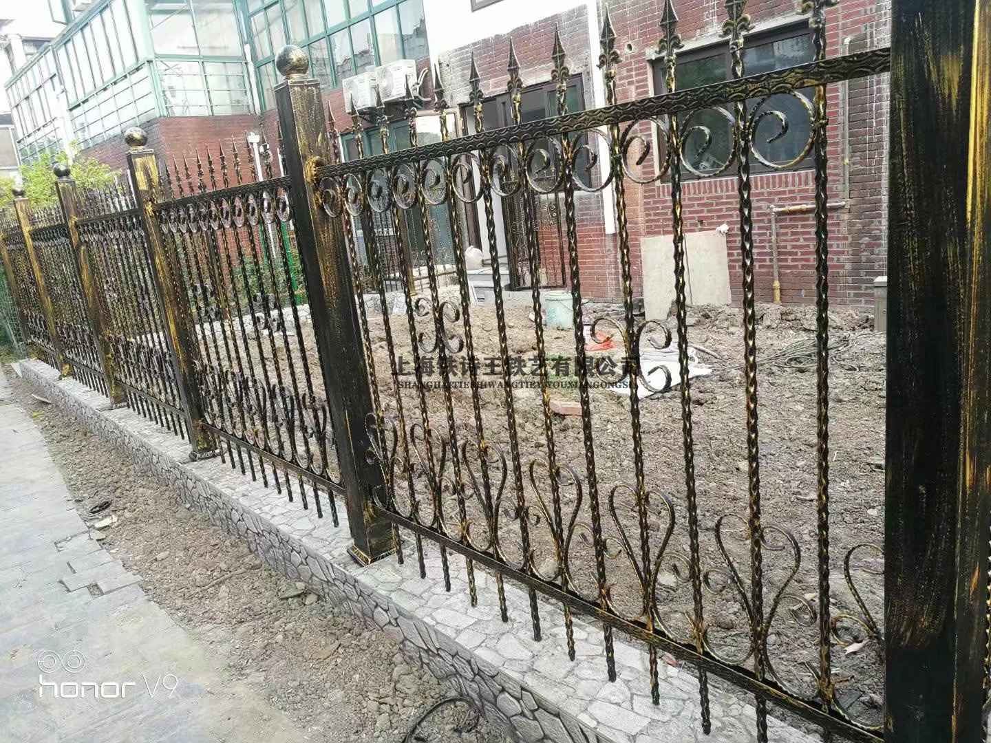 铁艺护栏